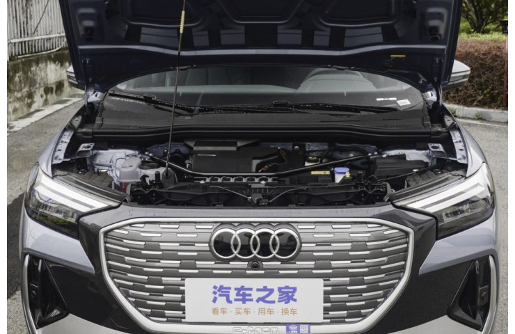 AUDI Q4 E-TRON 40 2WD BASE