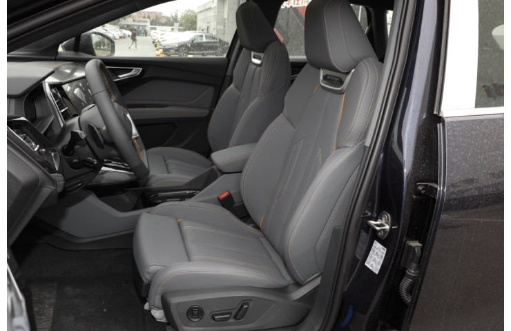 AUDI Q4 E-TRON 50 4WD BASE