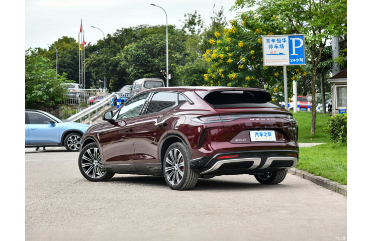 DENZA N7 630 km 91.3 kWh  TOP 4WD Ultra