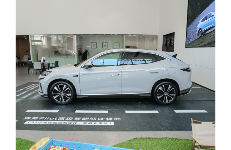 DENZA N7 630 km 91.3 kWh TOP 4WD