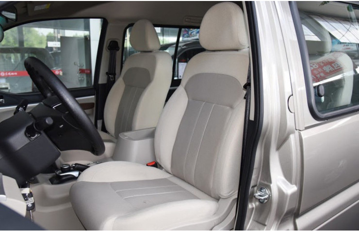 Dongfeng M5EV Top