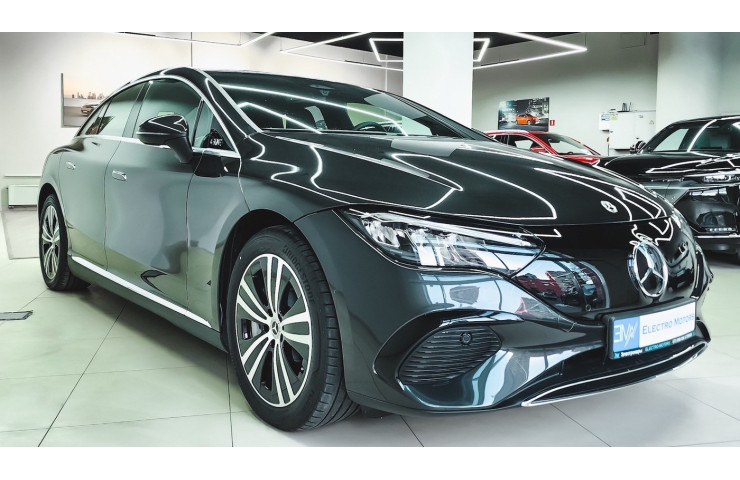 Mercedes EQE350 4matic