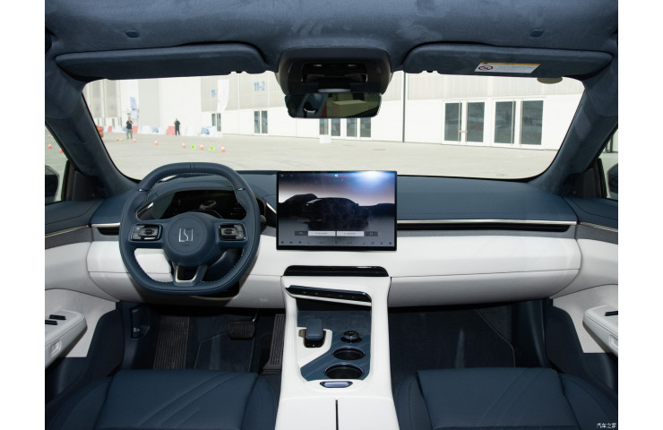 ZEEKR OO1 WE RWD 100KWT