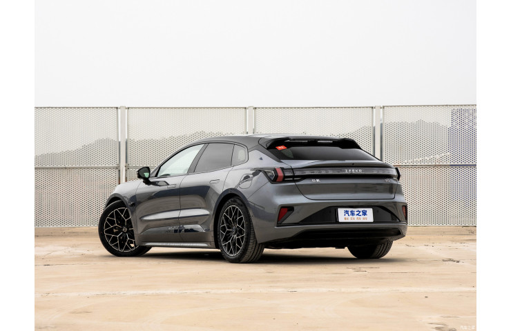 ZEEKR OO1 YOU AWD 100KWT