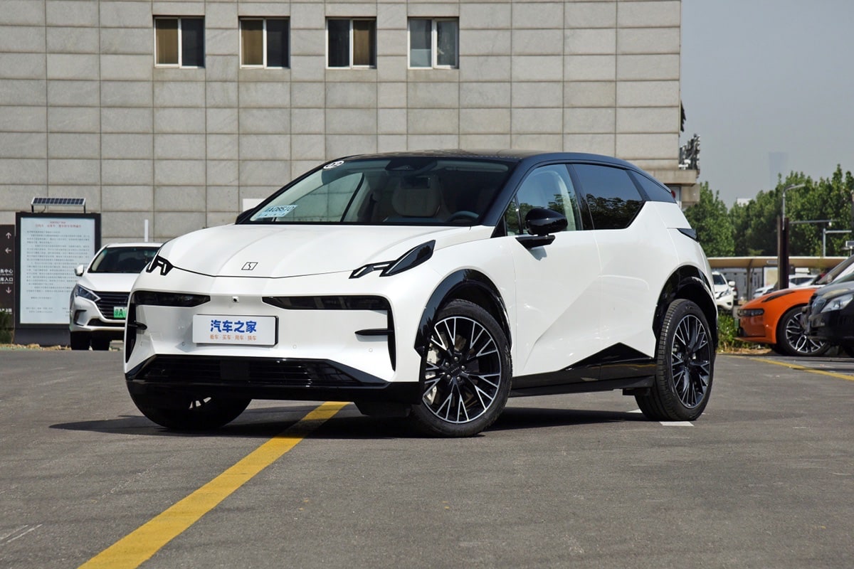 ZEEKR X 4 seat AWD 