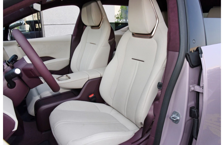 ZEEKR X 4 seat AWD 