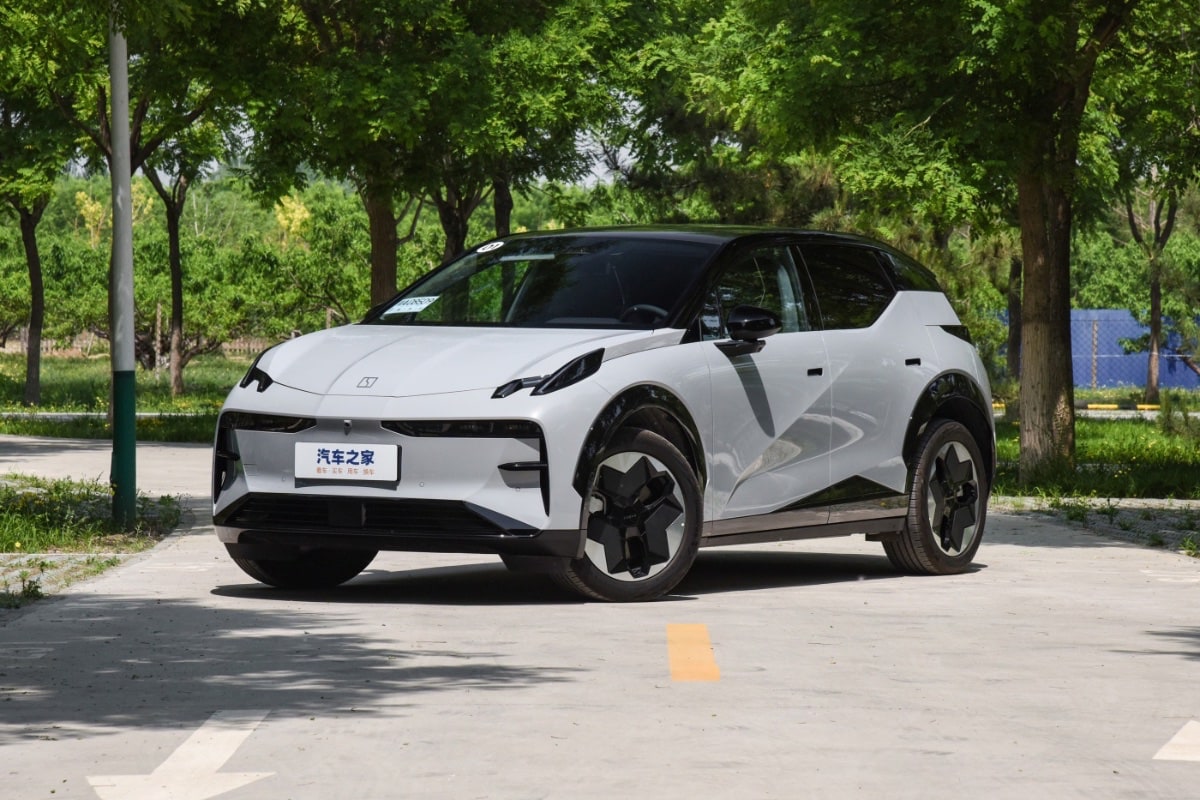 ZEEKR X 5 seat AWD 