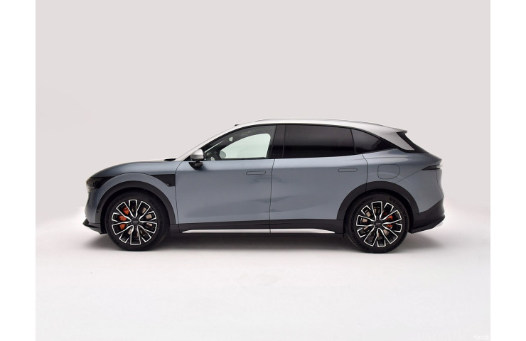 Zeekr 7x  75 kWh RWD