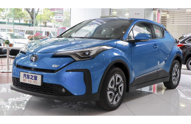 TOYOTA C-HR EV Middle Version