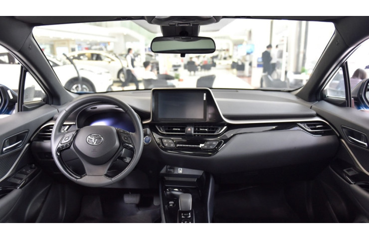TOYOTA C-HR EV Base Version