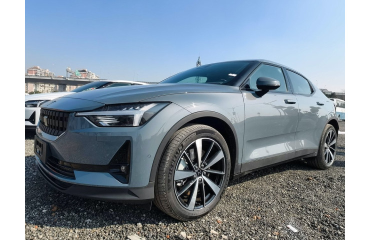 Polestar 2 Launch Edition Perfomance 