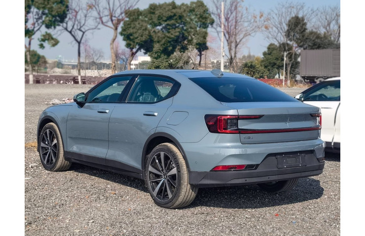 Polestar 2 Launch Edition Perfomance 